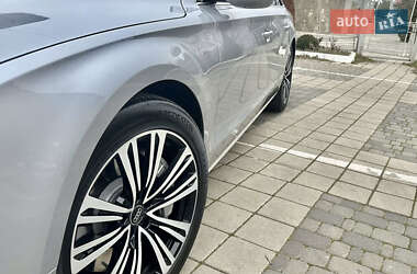 Седан Audi A8 2014 в 