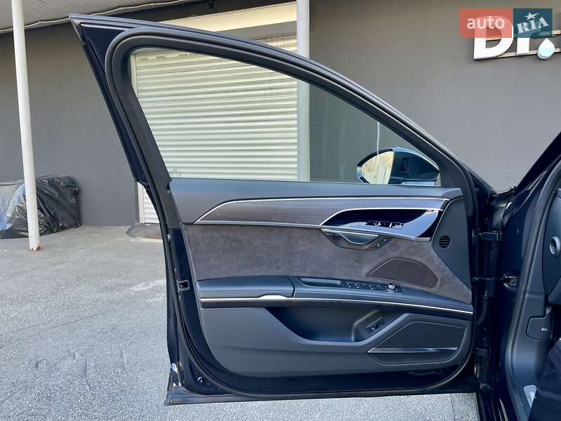 Седан Audi A8 2019 в Киеве фото 41 Седан Audi A8 2019 в Киеве