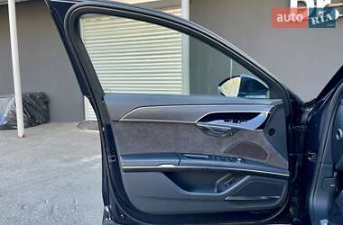 Седан Audi A8 2019 в 