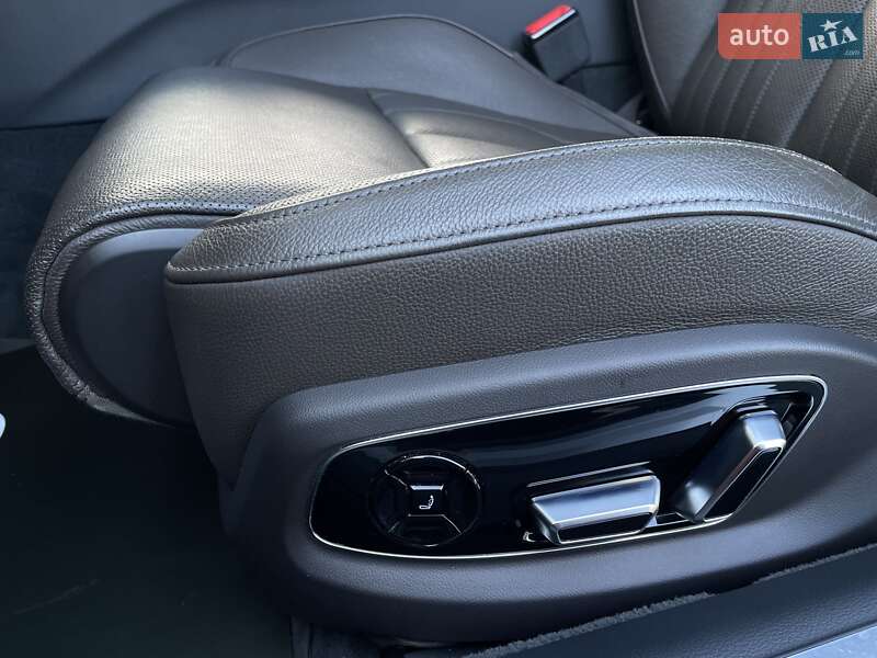 Седан Audi A8 2019 в Киеве фото 52 Седан Audi A8 2019 в Киеве