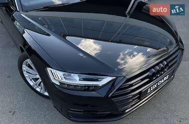 Седан Audi A8 2021 в 