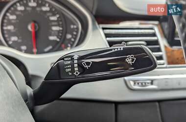 Седан Audi A8 2013 в 