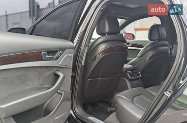 Седан Audi A8 2013 в 