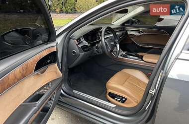 Седан Audi A8 2018 в 