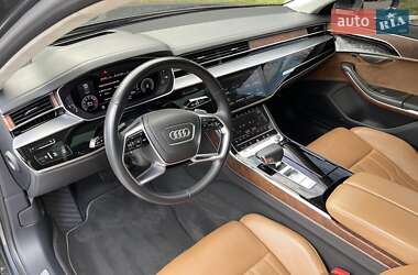 Седан Audi A8 2018 в 
