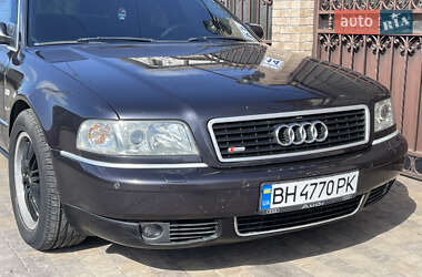 Седан Audi A8 2000 в 