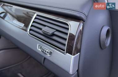 Седан Audi A8 2011 в 