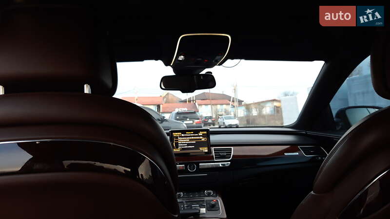 Седан Audi A8 2011 в Киеве