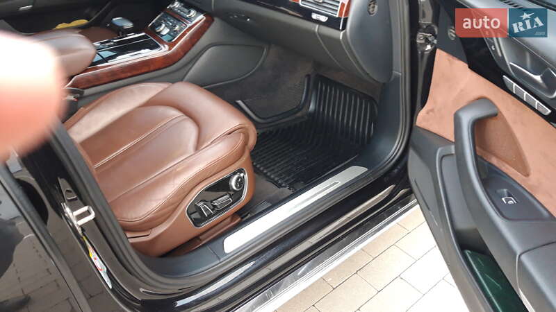 Седан Audi A8 2011 в Киеве
