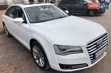 Седан Audi A8 2012 в 