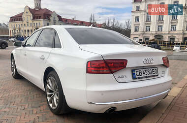 Седан Audi A8 2012 в 