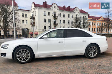Седан Audi A8 2012 в 