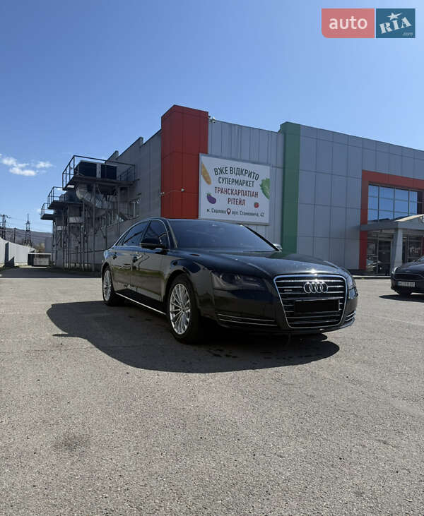 Седан Audi A8 2011 в 