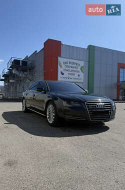 Седан Audi A8 2011 в 