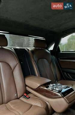 Седан Audi A8 2012 в 