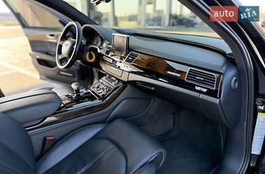 Седан Audi A8 2015 в 