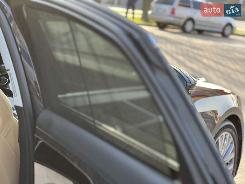 Седан Audi A8 2020 в Виннице