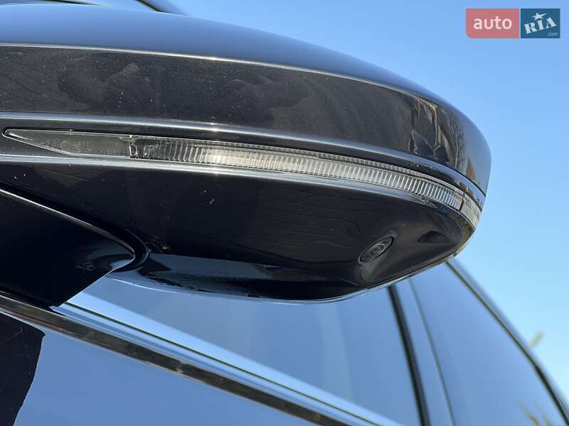 Седан Audi A8 2020 в Виннице