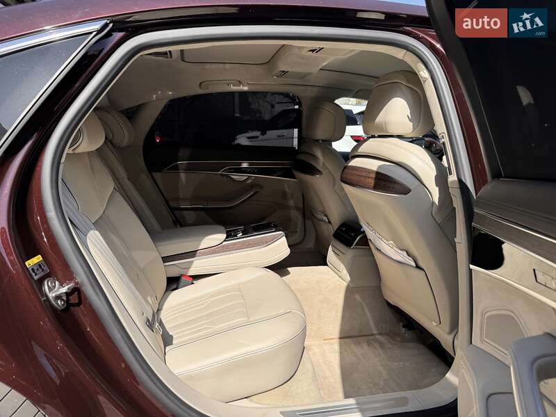 Седан Audi A8 2019 в Одессе