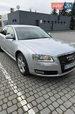Седан Audi A8 2009 в 