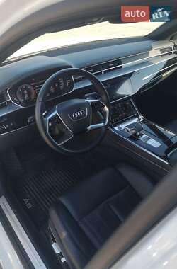 Седан Audi A8 2021 в 