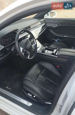 Седан Audi A8 2021 в 