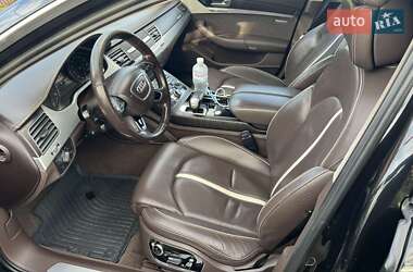 Седан Audi A8 2012 в 