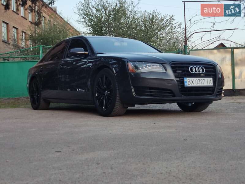 Седан Audi A8 2013 в Житомире