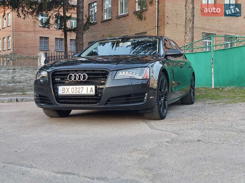Седан Audi A8 2013 в Житомире