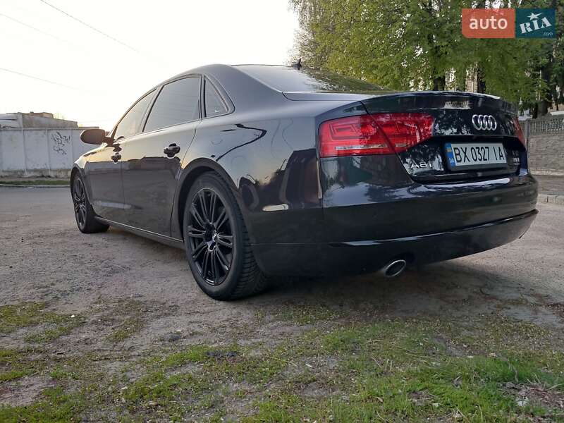 Седан Audi A8 2013 в Житомире