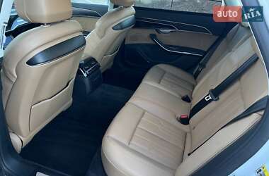Седан Audi A8 2018 в 