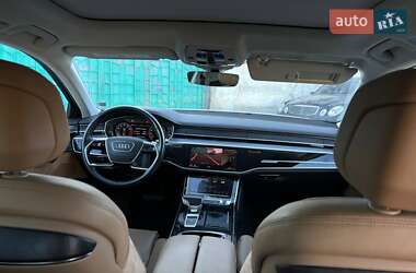 Седан Audi A8 2018 в 
