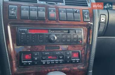 Седан Audi A8 1998 в 