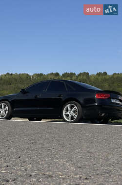 Седан Audi A8 2010 в 