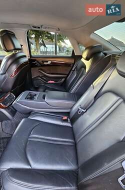 Седан Audi A8 2011 в 