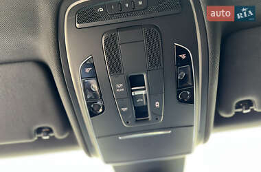 Седан Audi A8 2013 в 