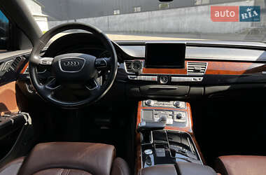 Седан Audi A8 2013 в 