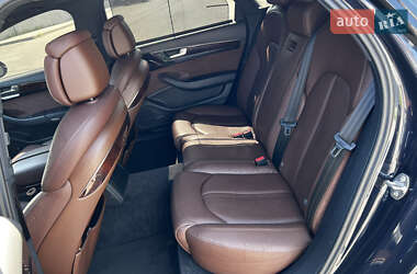 Седан Audi A8 2013 в 