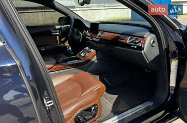 Седан Audi A8 2013 в 