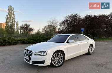 Седан Audi A8 2012 в 