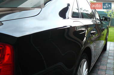 Седан Audi A8 2013 в 