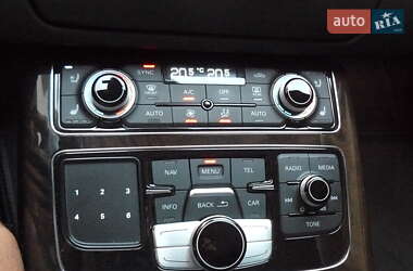 Седан Audi A8 2013 в 