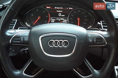 Седан Audi A8 2013 в 