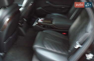 Седан Audi A8 2013 в 