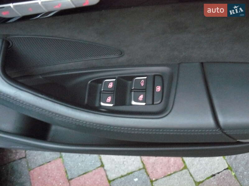 Седан Audi A8 2013 в Ивано-Франковске