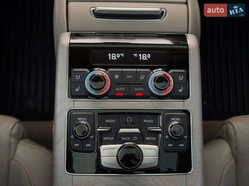 Седан Audi A8 2013 в Киеве