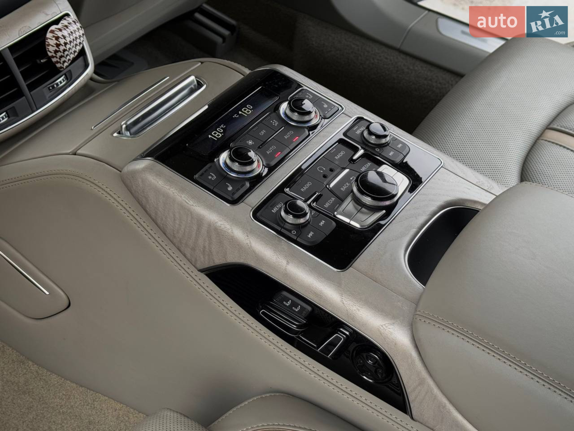 2013 Audi A8 - мініатюра 39
