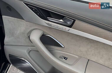 Седан Audi A8 2013 в Киеве