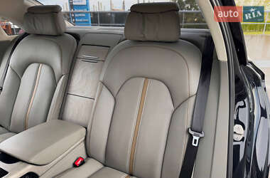 Седан Audi A8 2013 в Киеве