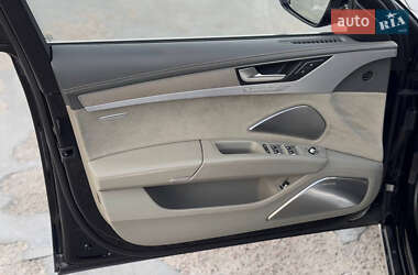Седан Audi A8 2013 в 